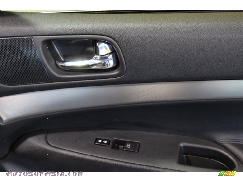 2012 G 37 x AWD Sedan - Liquid Platinum / Graphite photo #17