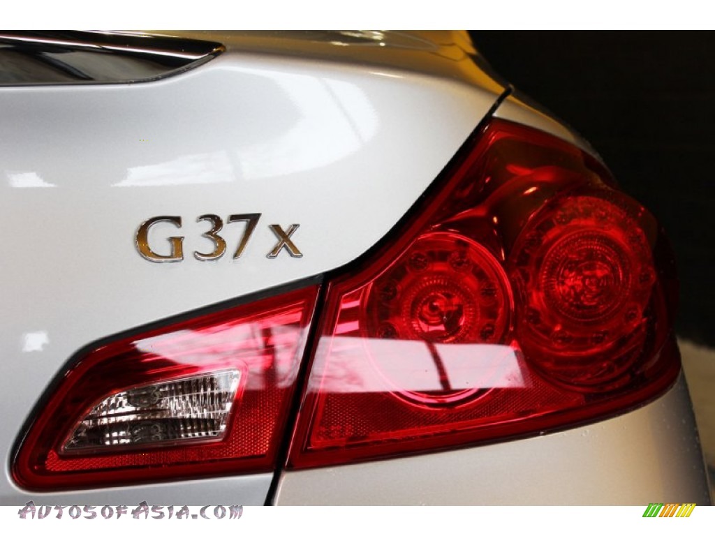 2012 G 37 x AWD Sedan - Liquid Platinum / Graphite photo #31