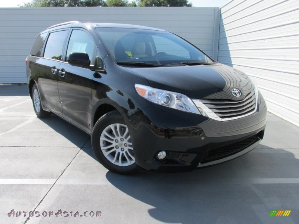 Toyota Sienna 2015 Black