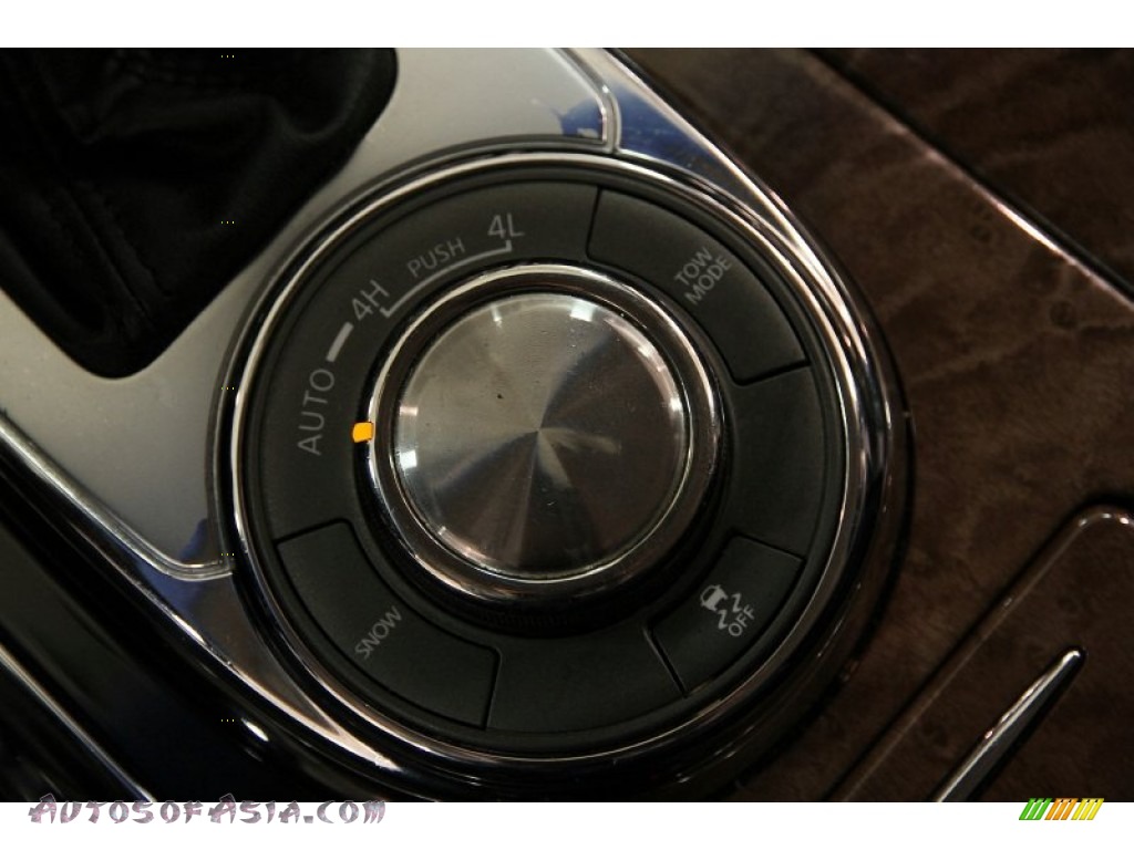 2011 QX 56 4WD - Platinum Graphite / Graphite photo #16