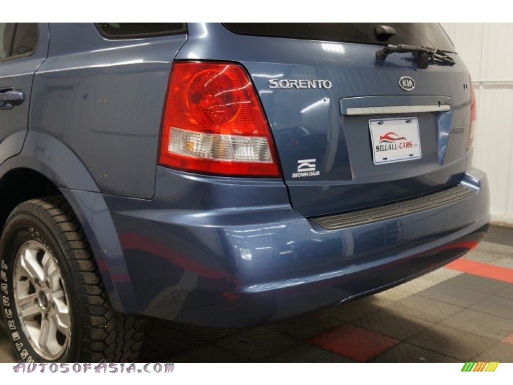 2005 Sorento LX 4WD - Spark Blue Metallic / Gray photo #55