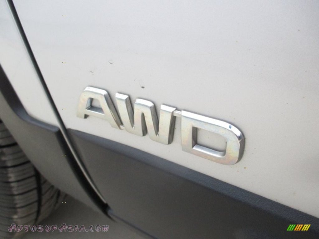 2013 Sorento LX AWD - Bright Silver / Black photo #9