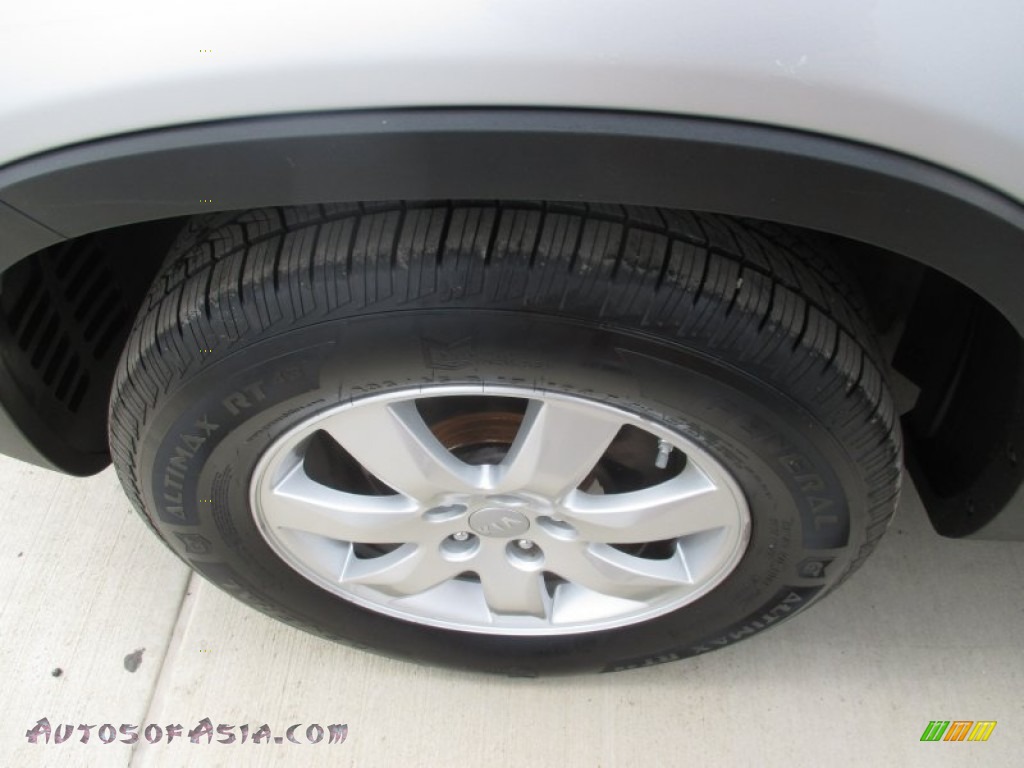 2013 Sorento LX AWD - Bright Silver / Black photo #10