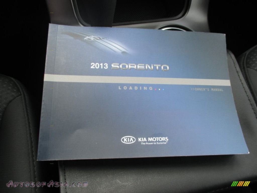 2013 Sorento LX AWD - Bright Silver / Black photo #32