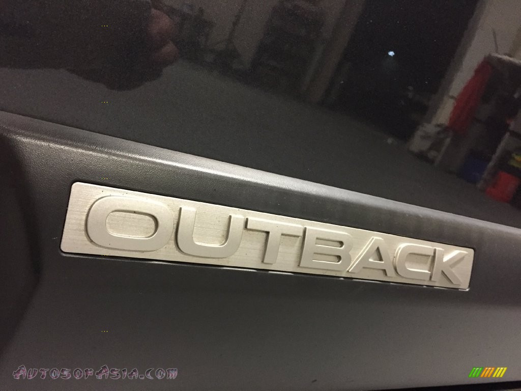 2012 Outback 2.5i Limited - Graphite Gray Metallic / Off Black photo #52