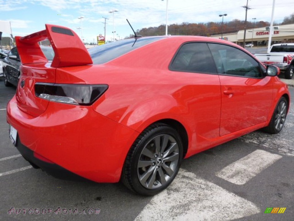 2011 Forte Koup SX - Racing Red / Black Sport photo #5