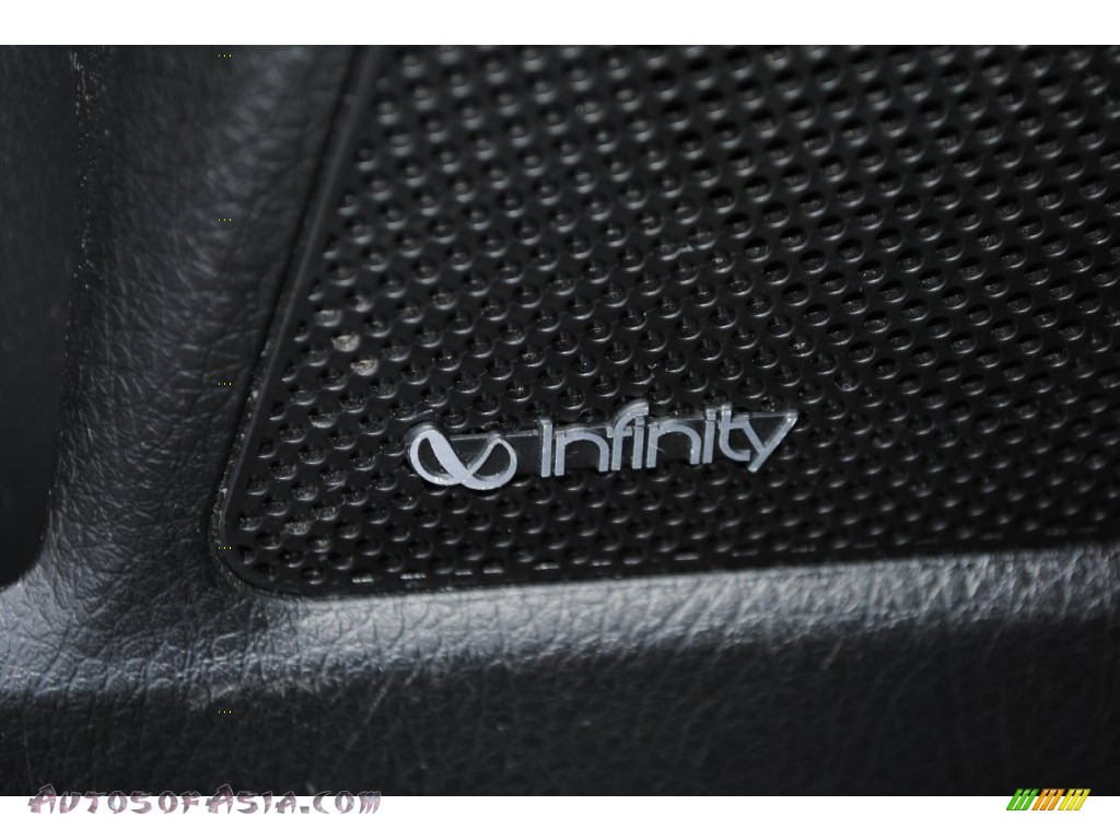 2011 Sorento SX V6 - Ebony Black / Black photo #22