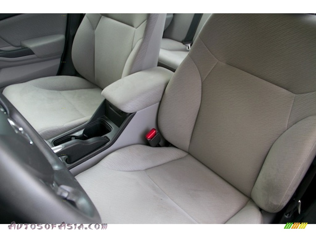2013 Civic LX Sedan - Polished Metal Metallic / Gray photo #14