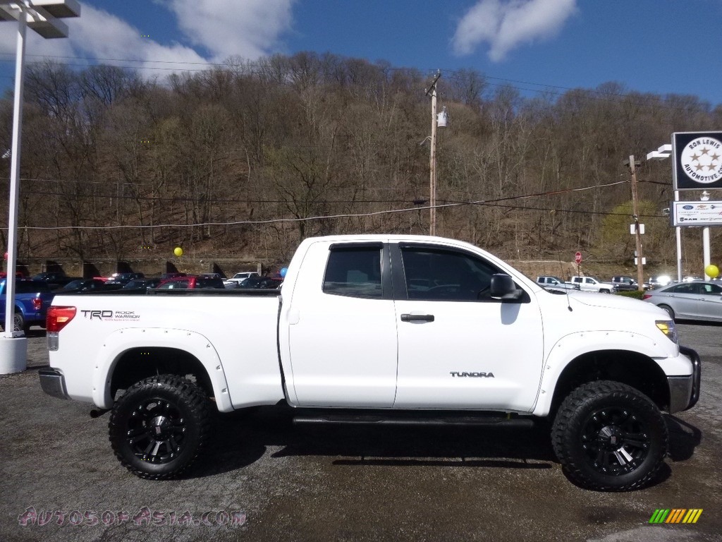 2013 Toyota Tundra Double Cab 4x4 in Super White - 040911 | Autos of