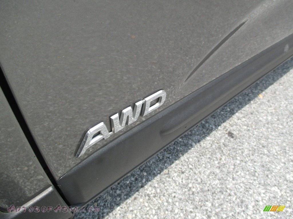 2013 Sorento LX AWD - Bright Silver / Black photo #38