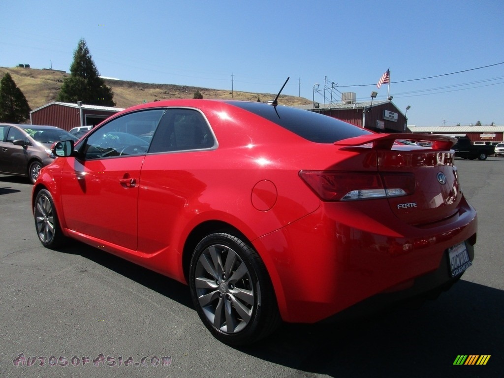 2012 Forte Koup SX - Racing Red / Black photo #5