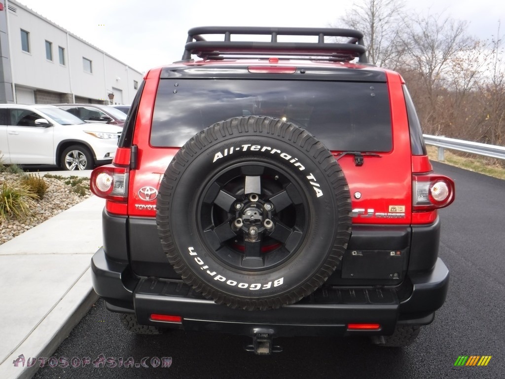 2012 FJ Cruiser Trail Teams Special Edition 4WD - Radiant Red / Dark Charcoal/Red photo #8