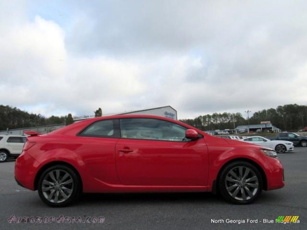 2011 Forte Koup SX - Racing Red / Black Sport photo #6