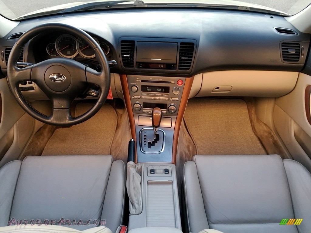 2005 Outback 2.5i Limited Wagon - Champagne Gold Opal / Taupe photo #10