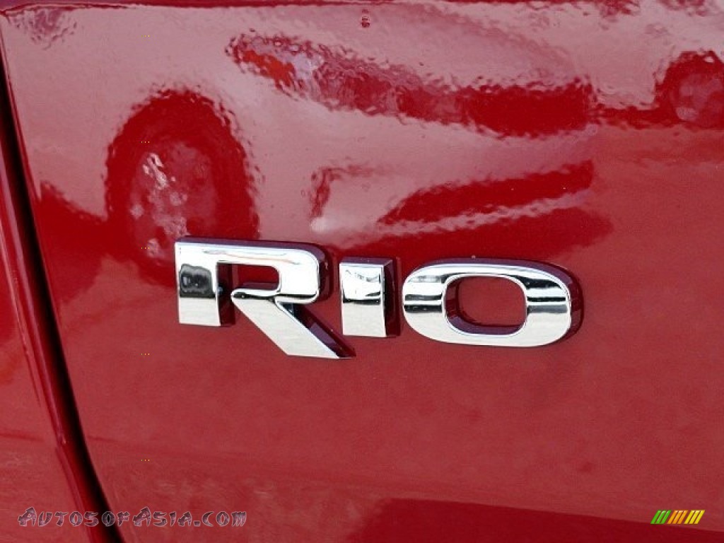 2017 Rio LX Sedan - Signal Red / Black photo #24