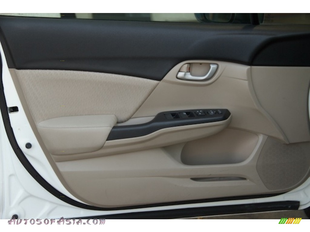 2014 Civic LX Sedan - Taffeta White / Beige photo #20