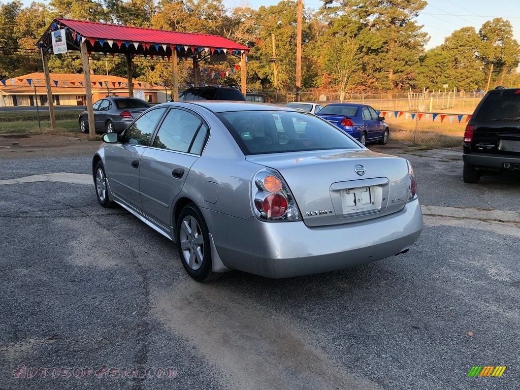 Sheer Silver Metallic / Frost Nissan Altima 2.5 SL