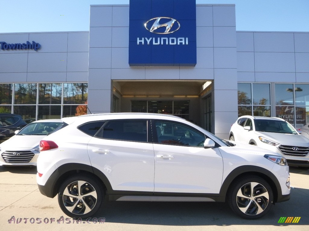 Dazzling White / Gray Hyundai Tucson Sport AWD