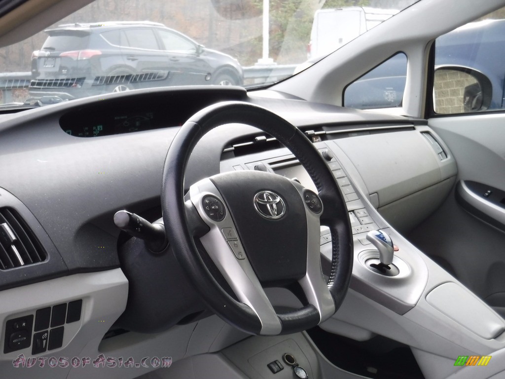 2014 Prius Four Hybrid - Black / Misty Gray photo #10