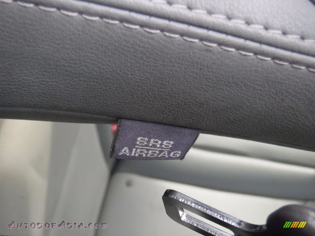 2014 Prius Four Hybrid - Black / Misty Gray photo #12