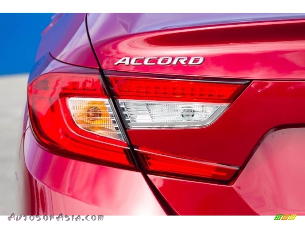 2018 Accord LX Sedan - Radiant Red Metallic / Ivory photo #3