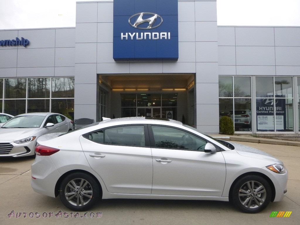 Symphony Silver / Gray Hyundai Elantra Value Edition