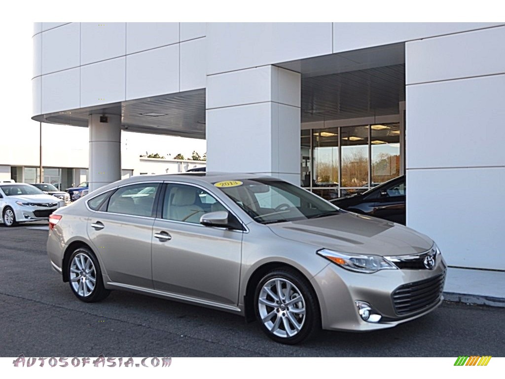Champagne Mica / Almond Toyota Avalon Limited