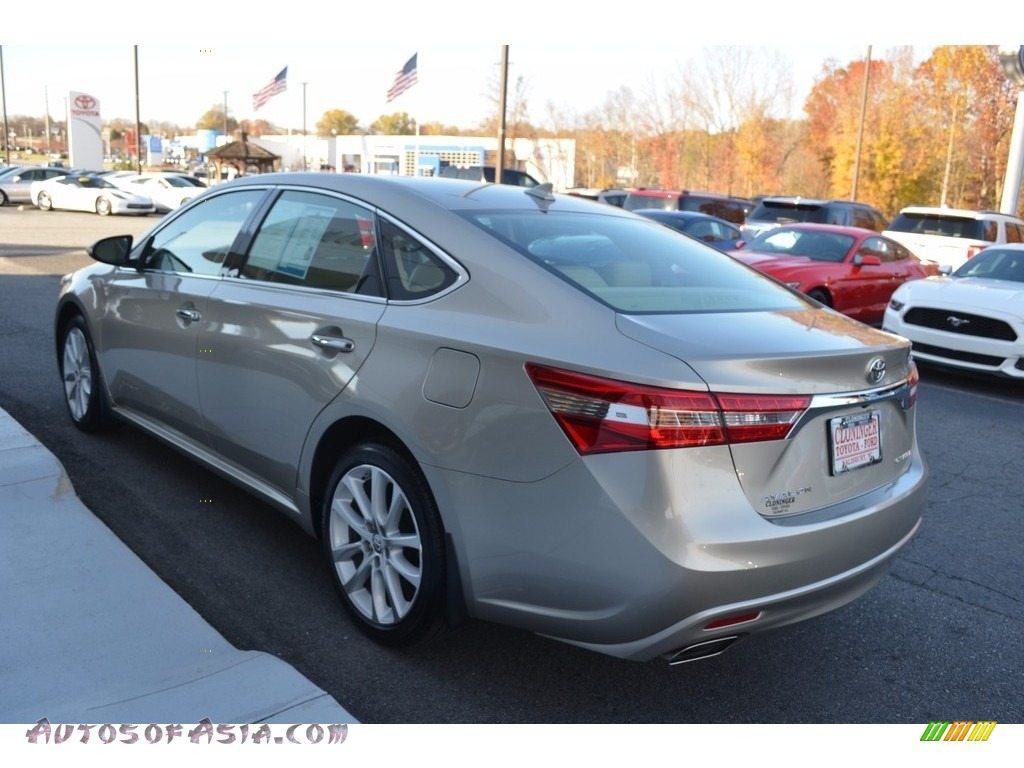 2013 Avalon Limited - Champagne Mica / Almond photo #5