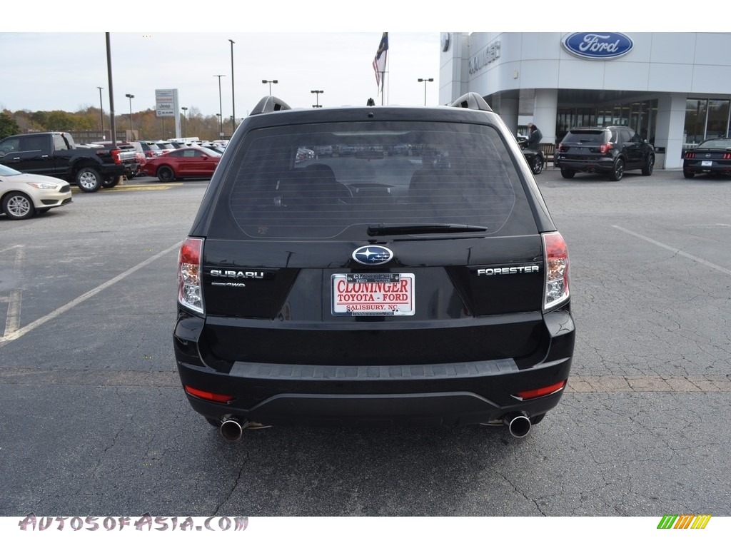 2011 Forester 2.5 X - Obsidian Black Pearl / Black photo #4