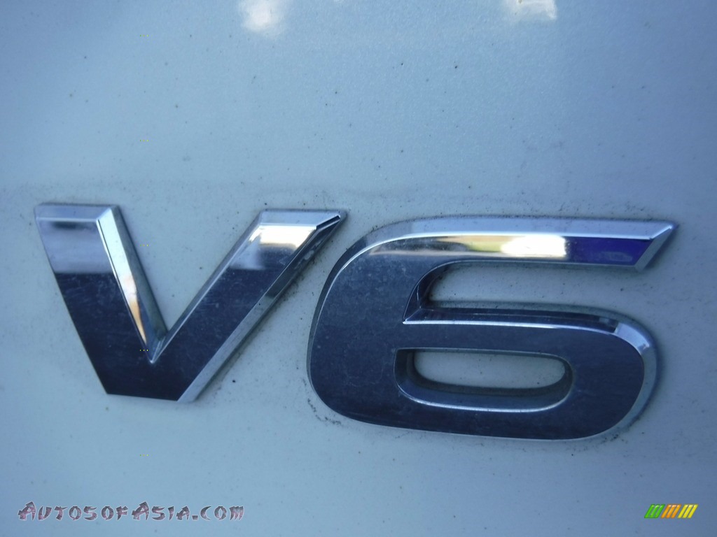 2010 TSX V6 Sedan - Premium White Pearl / Parchment photo #11