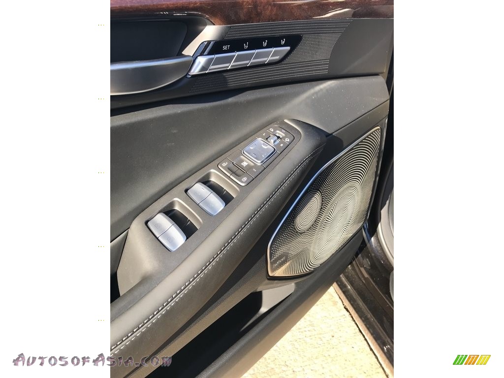 2018 Genesis G90 AWD - Victoria Black / Black photo #9