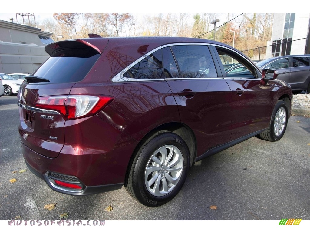 2017 RDX AWD - Basque Red Pearl II / Parchment photo #10