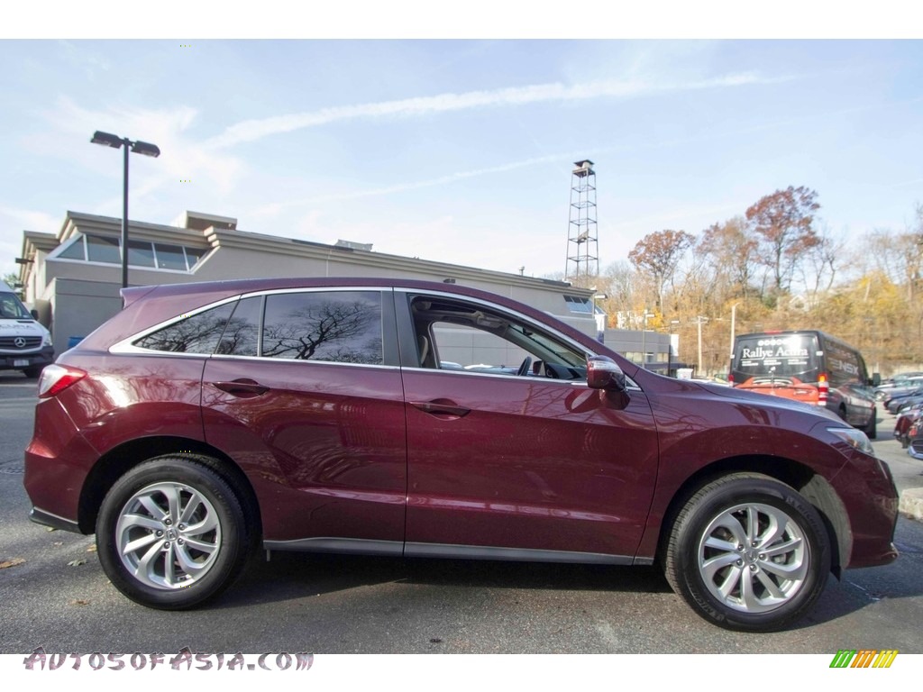 2017 RDX AWD - Basque Red Pearl II / Parchment photo #11
