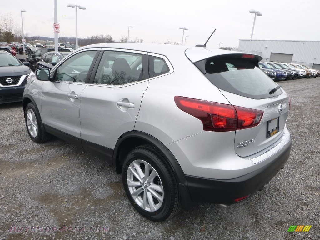 2017 Rogue Sport S AWD - Brilliant Silver / Charcoal photo #6