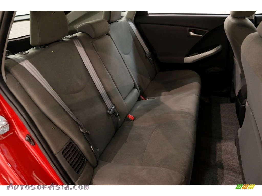 2015 Prius Three Hybrid - Barcelona Red Metallic / Dark Gray photo #16