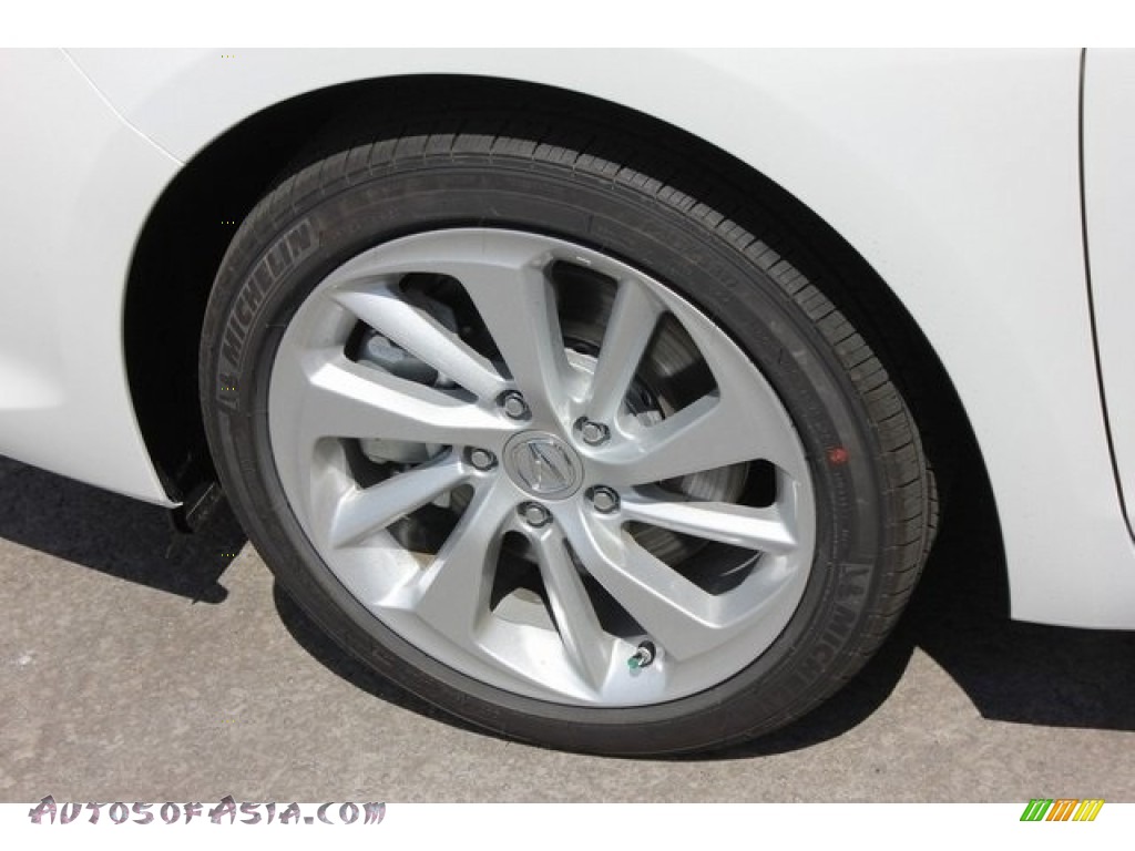 2018 ILX Premium - Bellanova White Pearl / Parchment photo #14 2018 ILX Premium - Bellanova White Pearl / Parchment photo #14