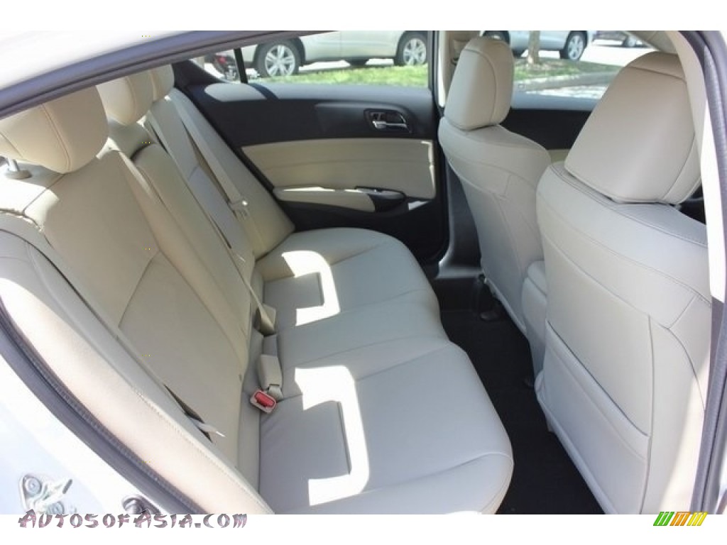 2018 ILX Premium - Bellanova White Pearl / Parchment photo #22 2018 ILX Premium - Bellanova White Pearl / Parchment photo #22