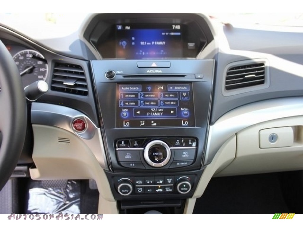 2018 ILX Premium - Bellanova White Pearl / Parchment photo #32 2018 ILX Premium - Bellanova White Pearl / Parchment photo #32