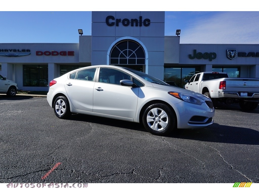 Silky Silver / Black Kia Forte LX Sedan