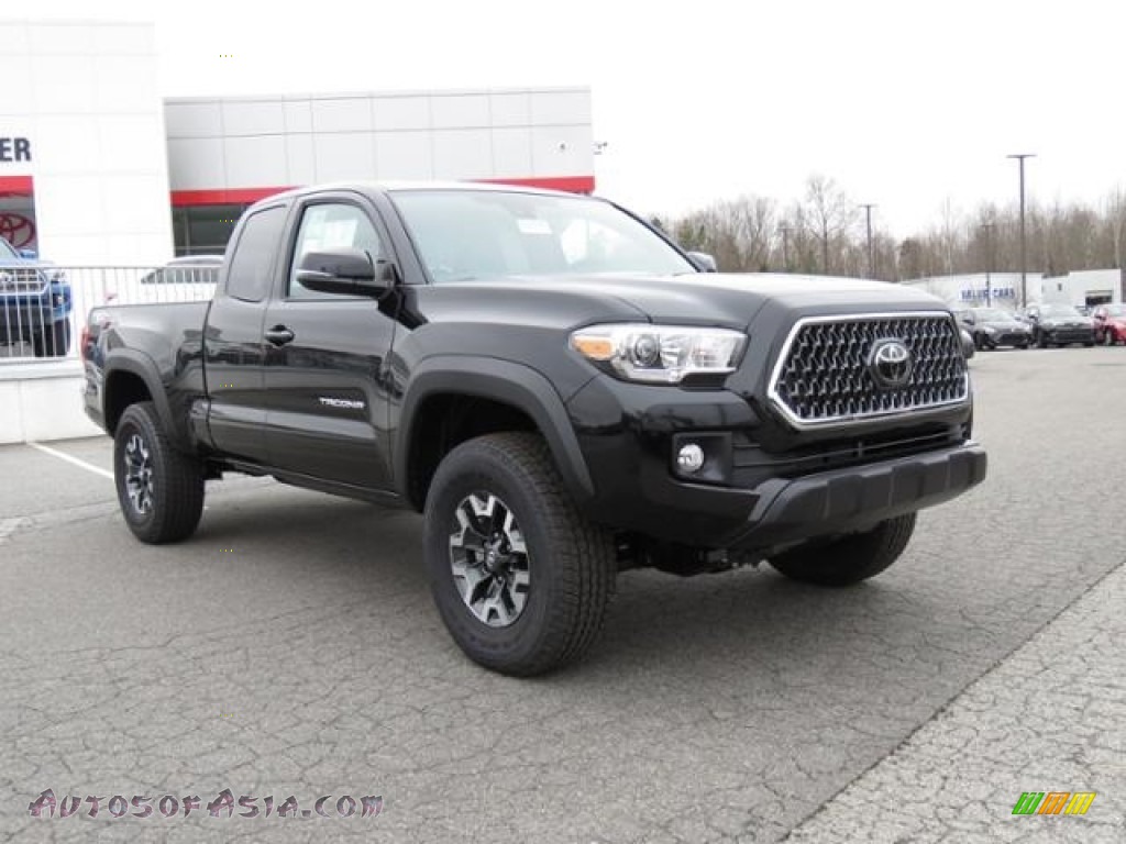 2018 Tacoma TRD Off Road Access Cab 4x4 - Midnight Black Metallic / Graphite w/Gun Metal photo #1