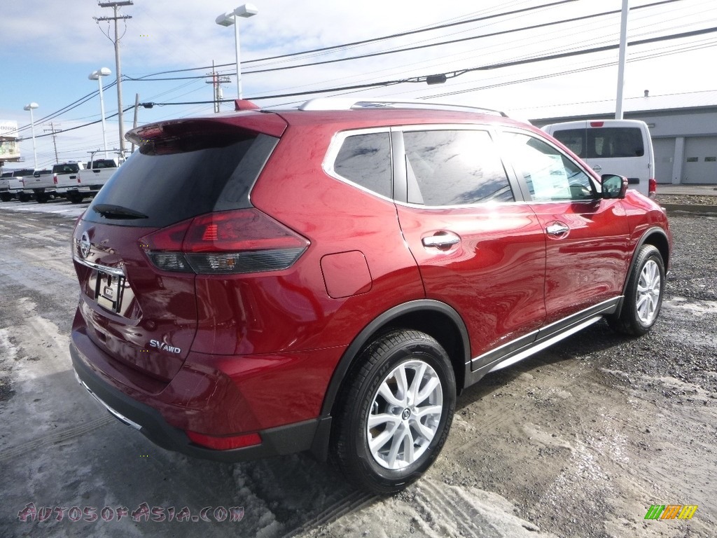 2018 Rogue SV AWD - Scarlet Ember / Charcoal photo #4