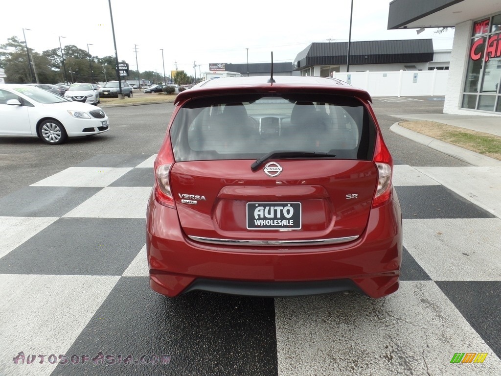 2017 Versa Note SR - Cayenne Red / Charcoal photo #4