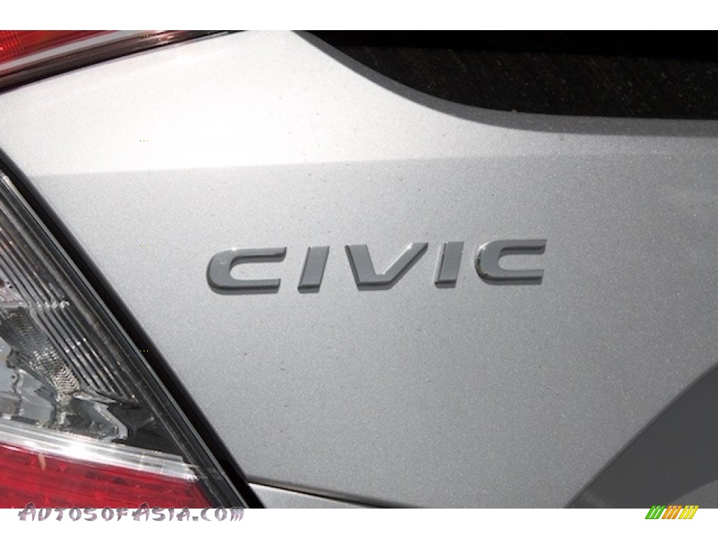 2018 Civic Sport Touring Hatchback - Lunar Silver Metallic / Black photo #3