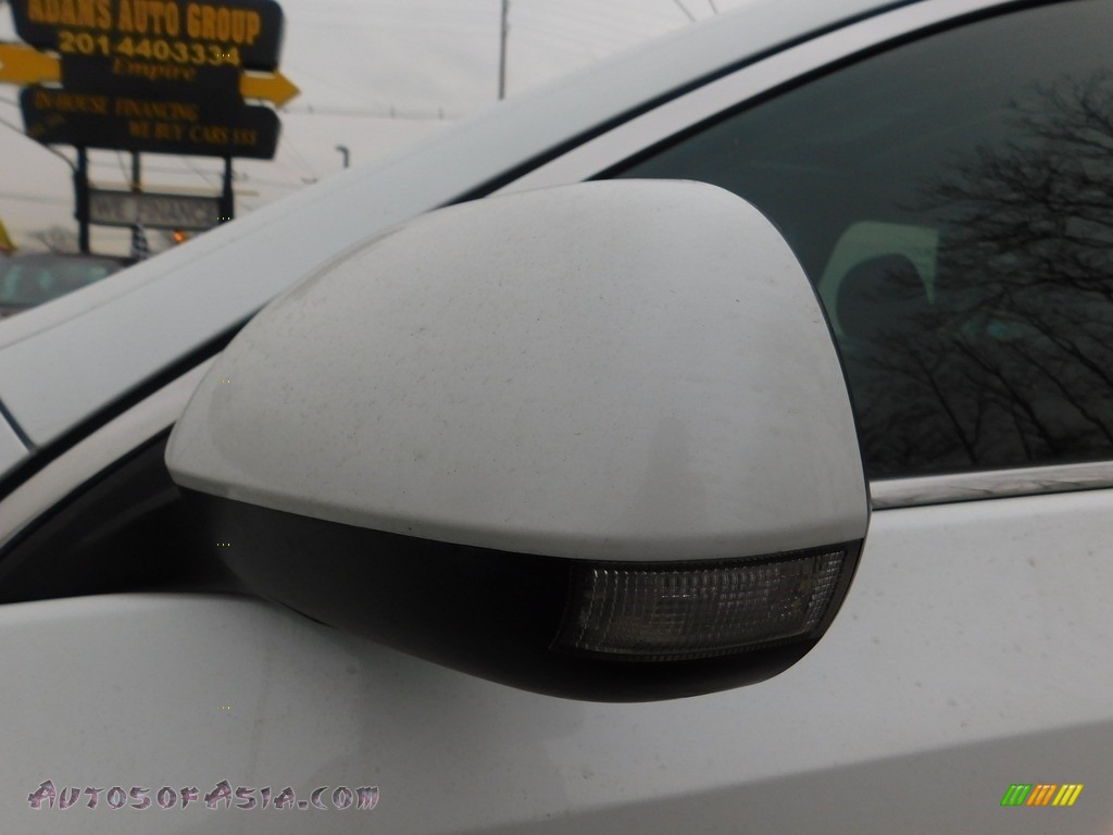 2012 TSX Technology Sedan - Bellanova White Pearl / Ebony photo #10