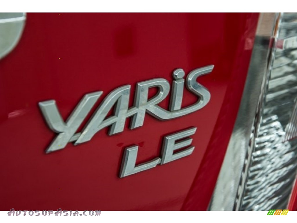 2014 Yaris LE 5 Door - Absolutely Red / Ash photo #6