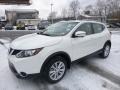 Nissan Rogue Sport SV AWD Pearl White photo #8