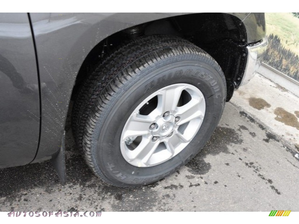 2018 Tundra SR5 Double Cab 4x4 - Magnetic Gray Metallic / Black photo #32