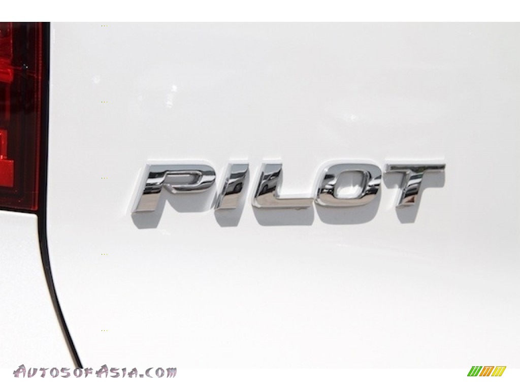 2018 Pilot Elite AWD - White Diamond Pearl / Black photo #3
