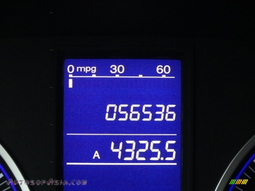 2011 CR-V SE 4WD - Taffeta White / Black photo #25