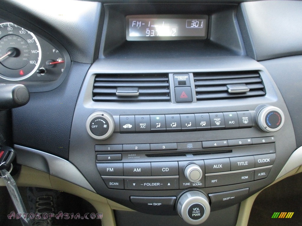 2011 Accord LX-P Sedan - Crystal Black Pearl / Ivory photo #15